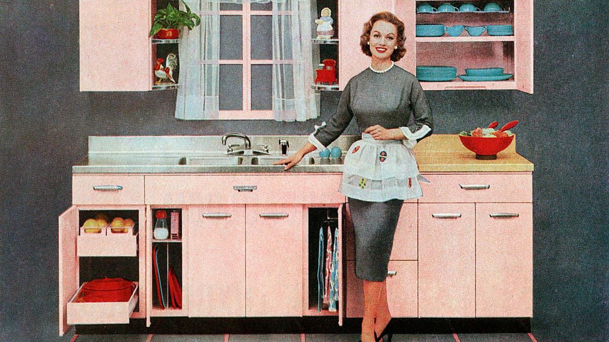 Pink kitchen 1950s