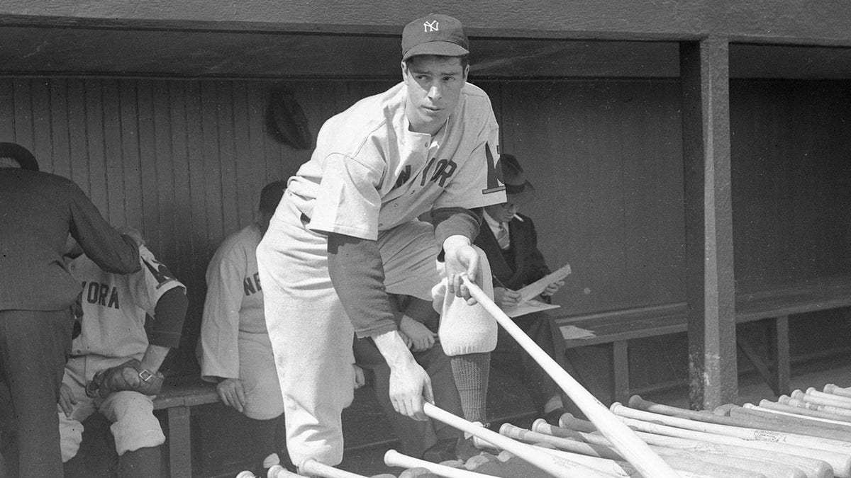 From the Archives: Baseball's Joe DiMaggio Dies at 84 - Los