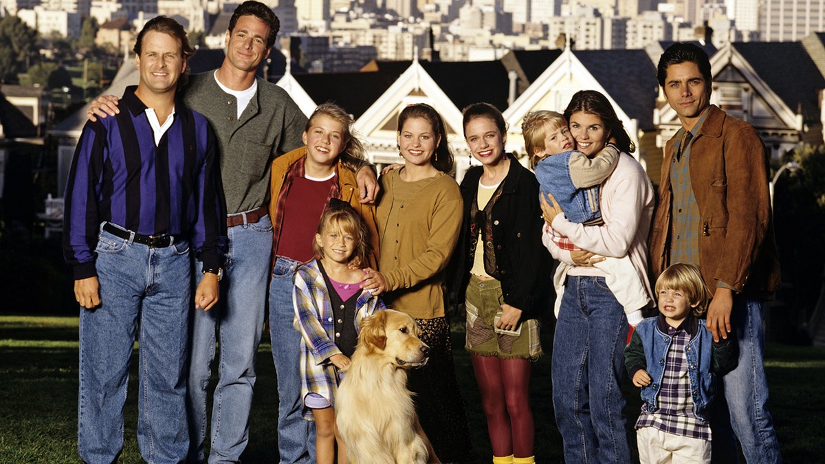 The cast of "Full House" in a promo picture for the show