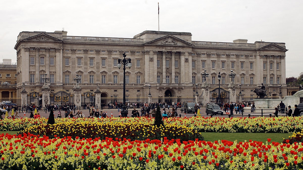 A photo of spring flowers blossoming around Buckingham Palace