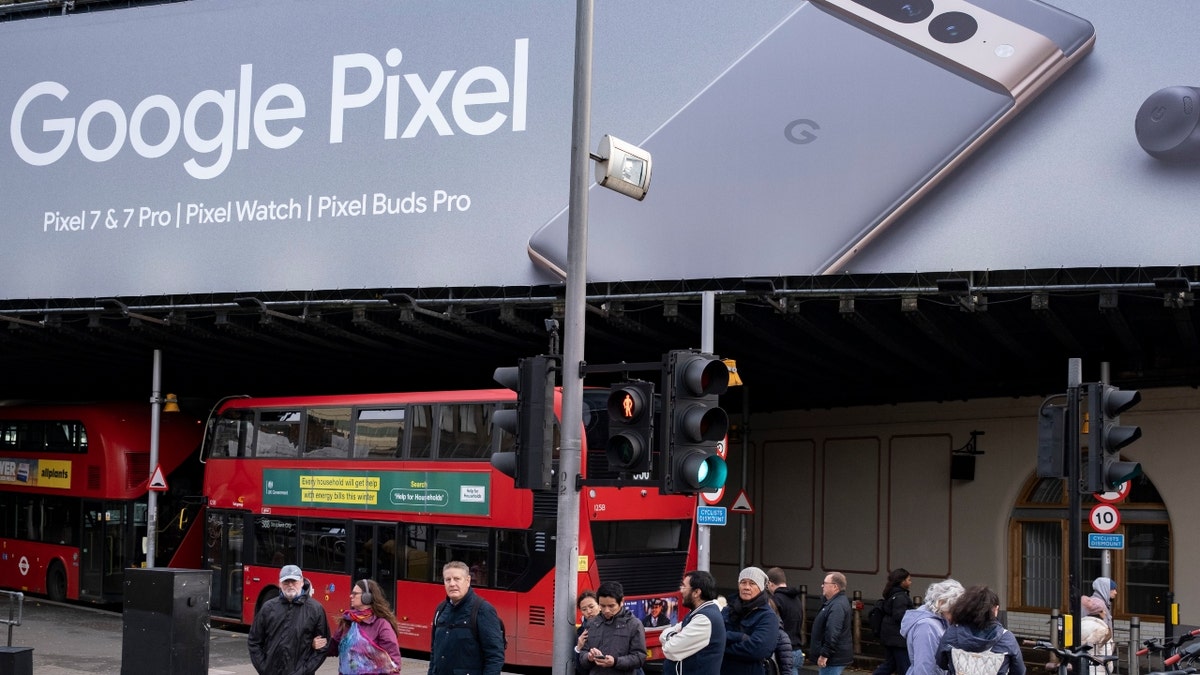 An advertisement for Google Pixel 7 outside London Bridge station 