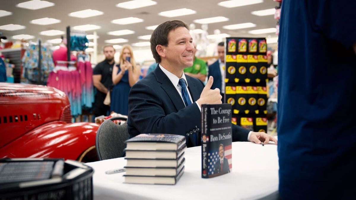 Ron DeSantis at Buc-ee's