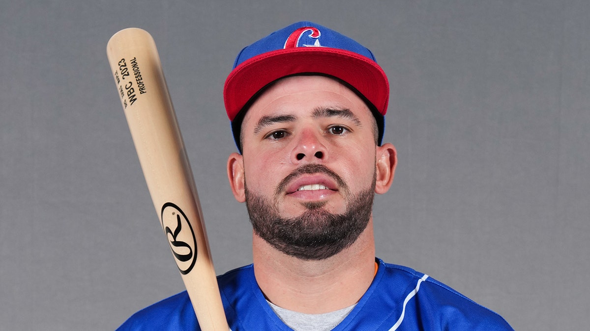 Agent: Cuban baseball player who defected after World Baseball Classic  signs contract