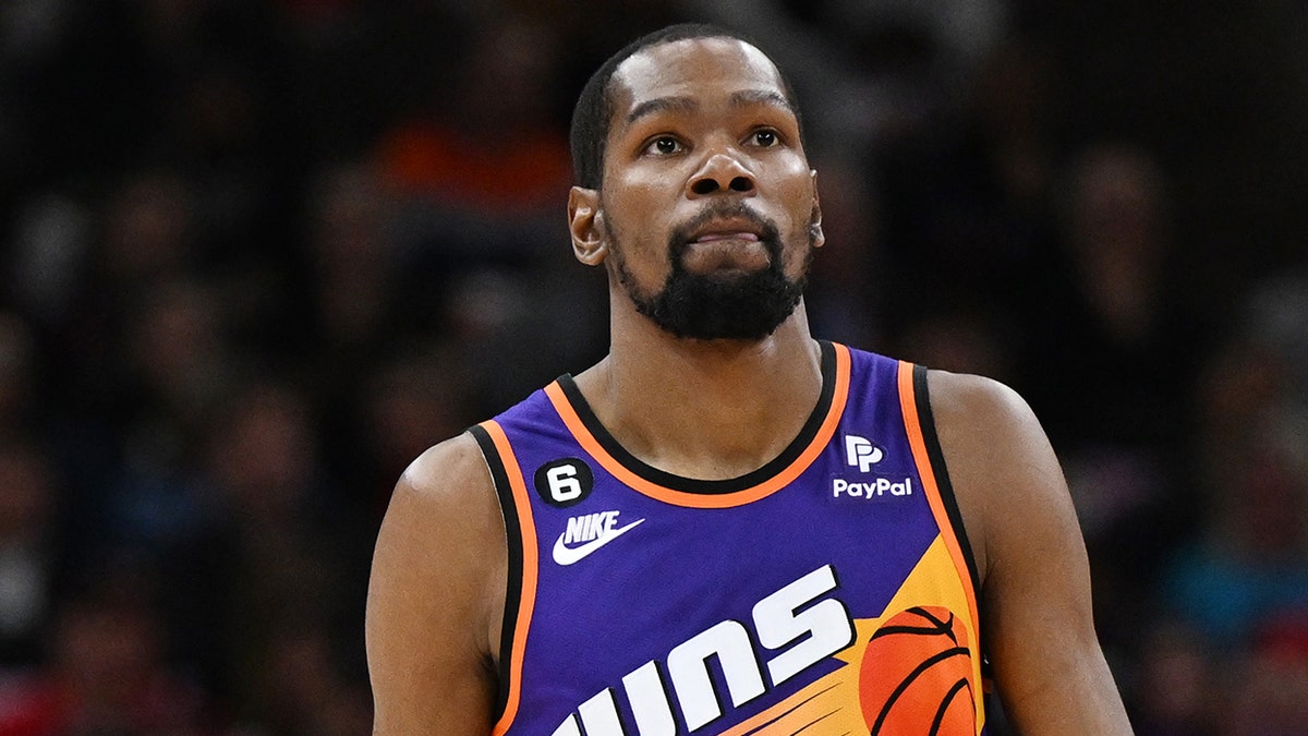 Kevin Durant Has a Message For Suns Fans