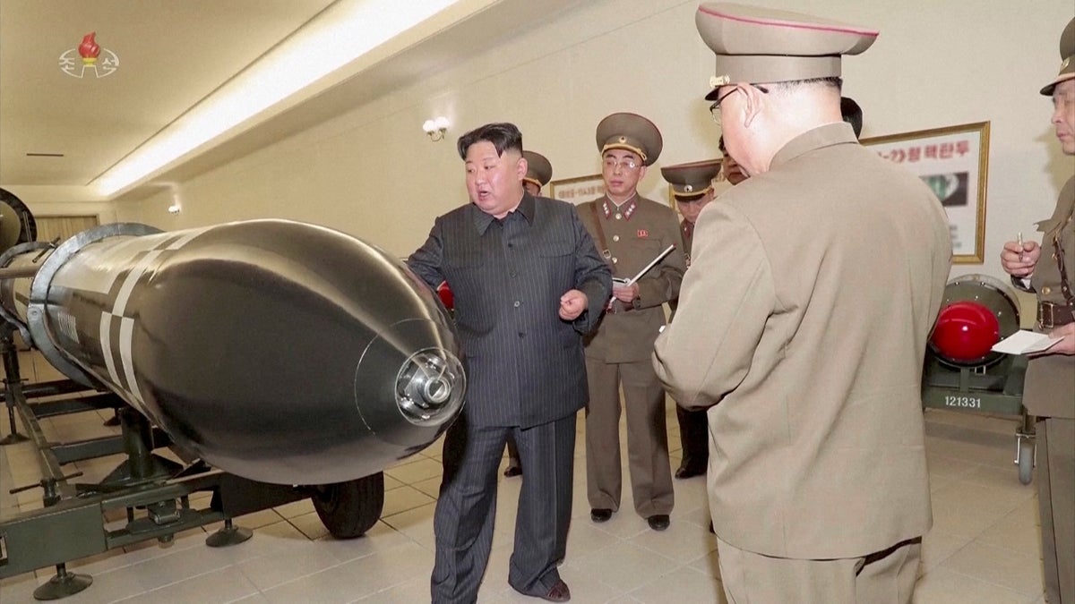 Kim Jong Un inspects nuclear warheads