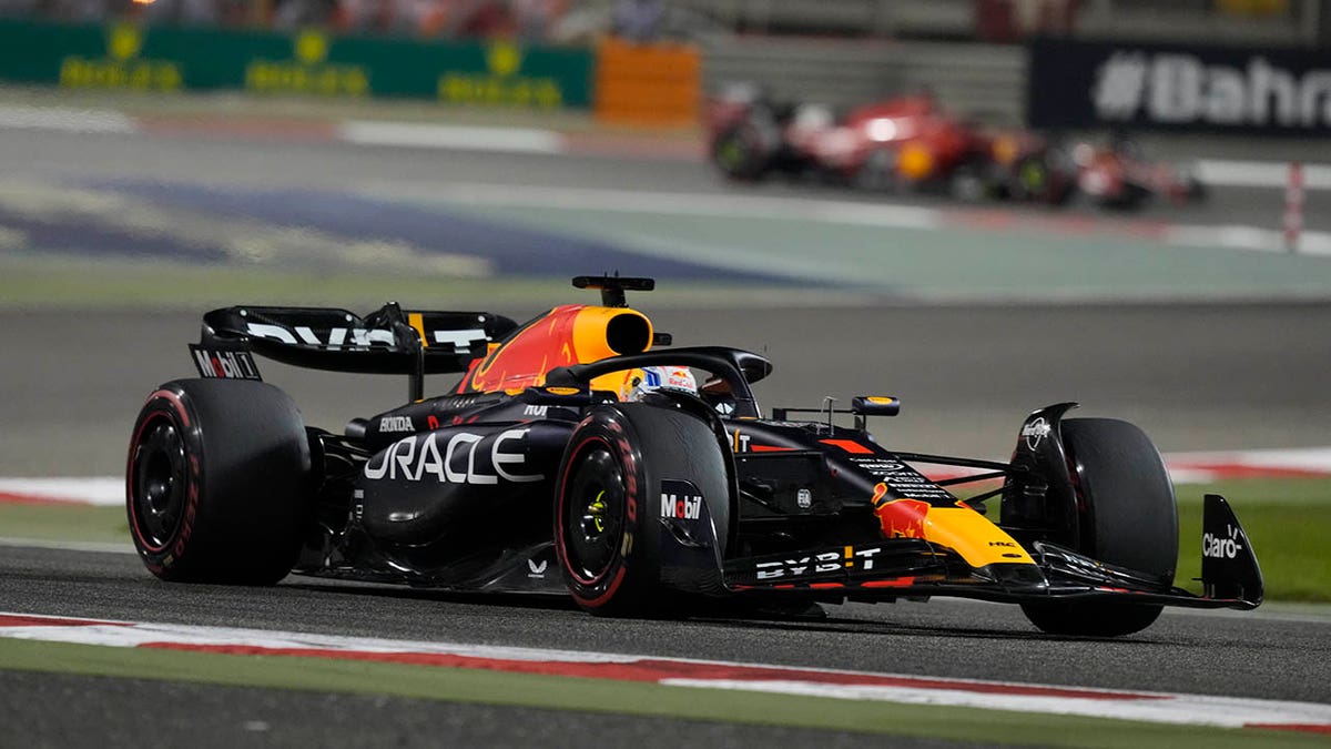 Max Verstappen wins in Bahrain