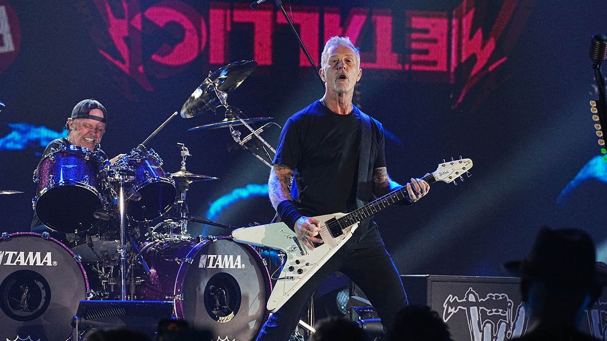 Metallica jams