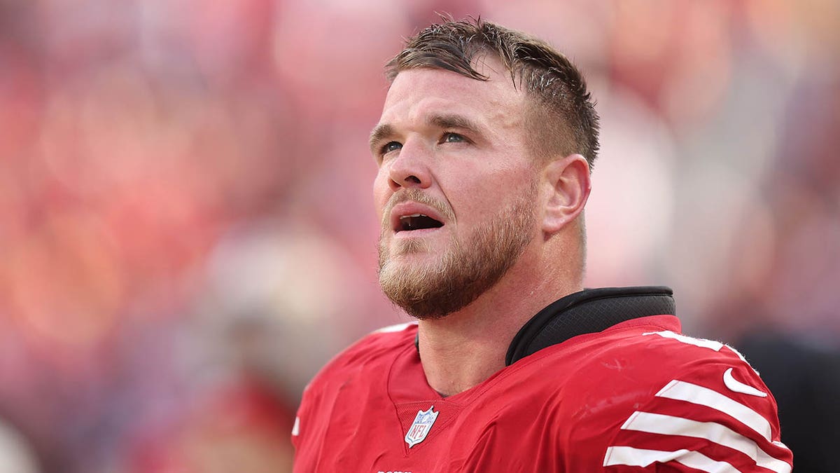 Broncos add Mike McGlinchey to beef up offensive line for Russell Wilson: reports
