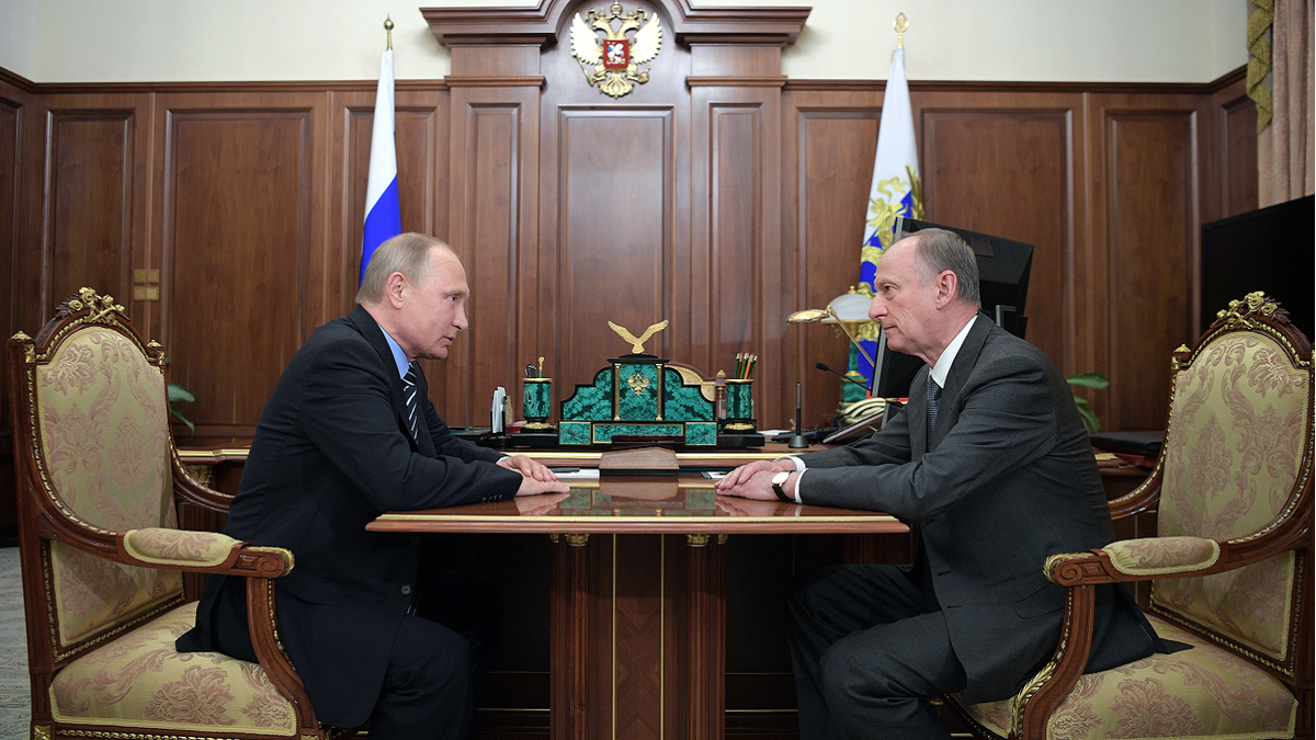Vladimir Putin and Nikolai Patrushev hold meeting