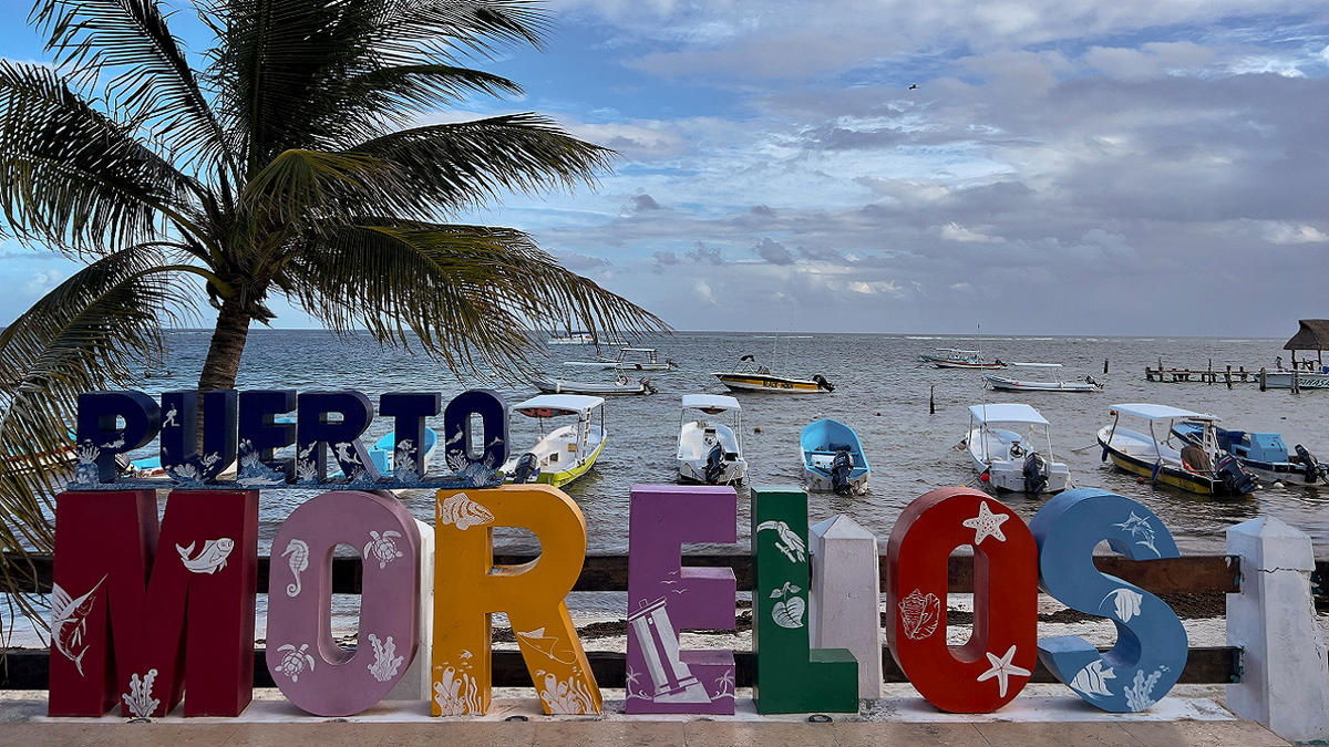 Puerto Morelos Mexico pier