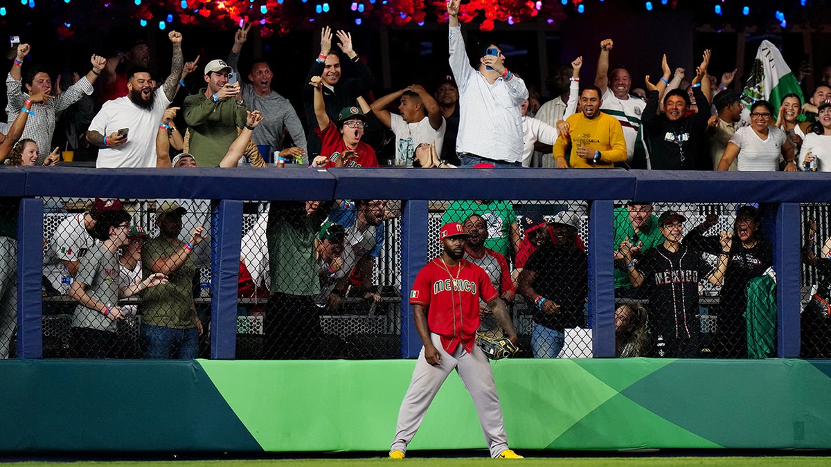Randy Arozarena Had the Most Baller Reaction to Robbing a HR at the WBC
