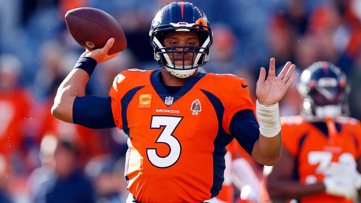 Russell Wilson vs the Chargers