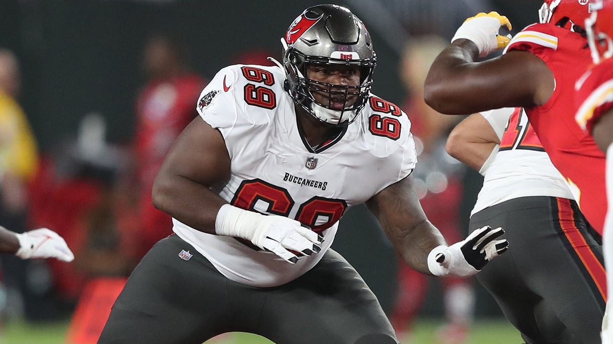 Bucs trade offensive lineman Shaq Mason to Texans report Fox News