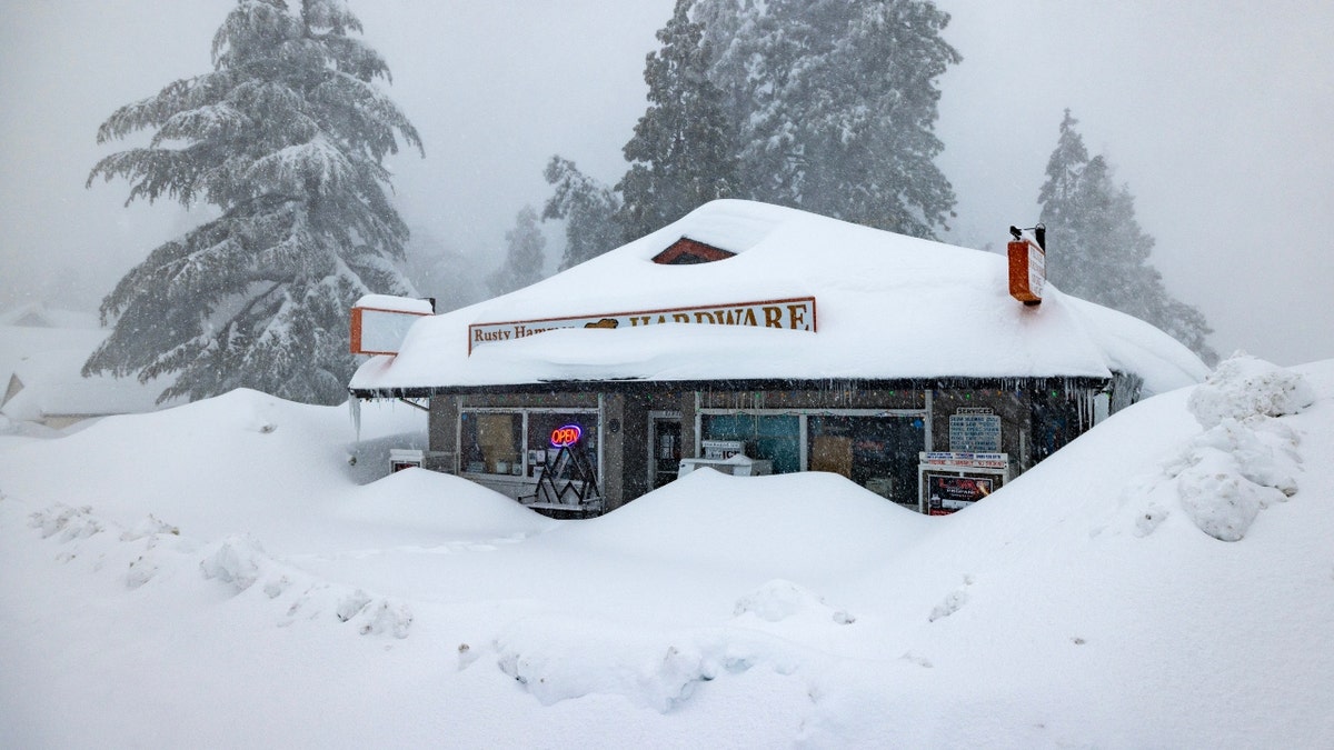 A Running Springs business shut down by snow