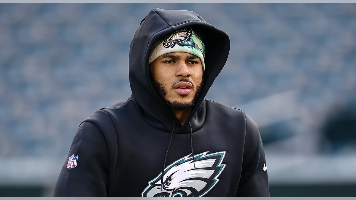 TJ Edwards agrees to three-year deal with Bears after success in Philadelphia: report