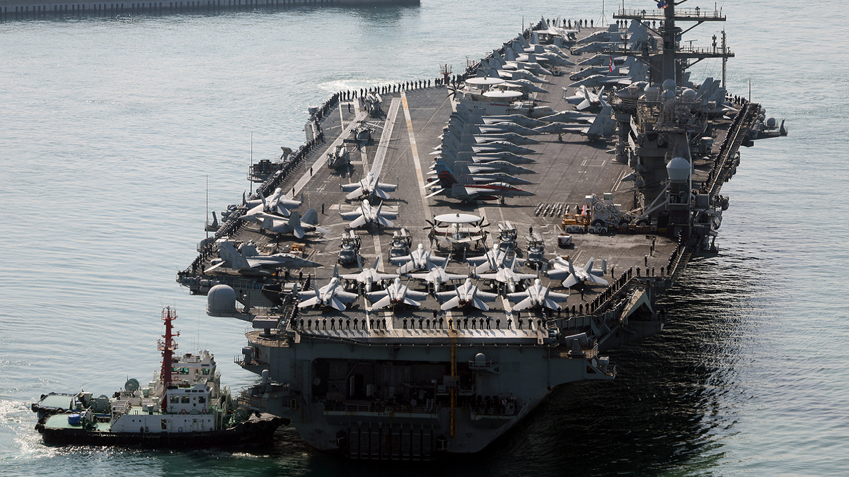 USS Nimitz arrives in South Korea