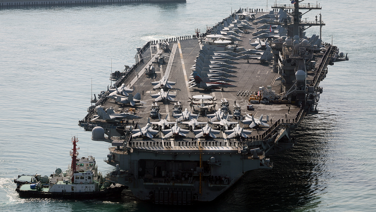 aircraft carrier nimitz