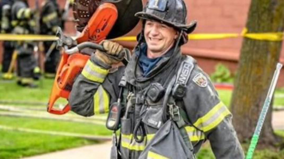 Wisconsin firefighter recovering after fall from roof as daughter's