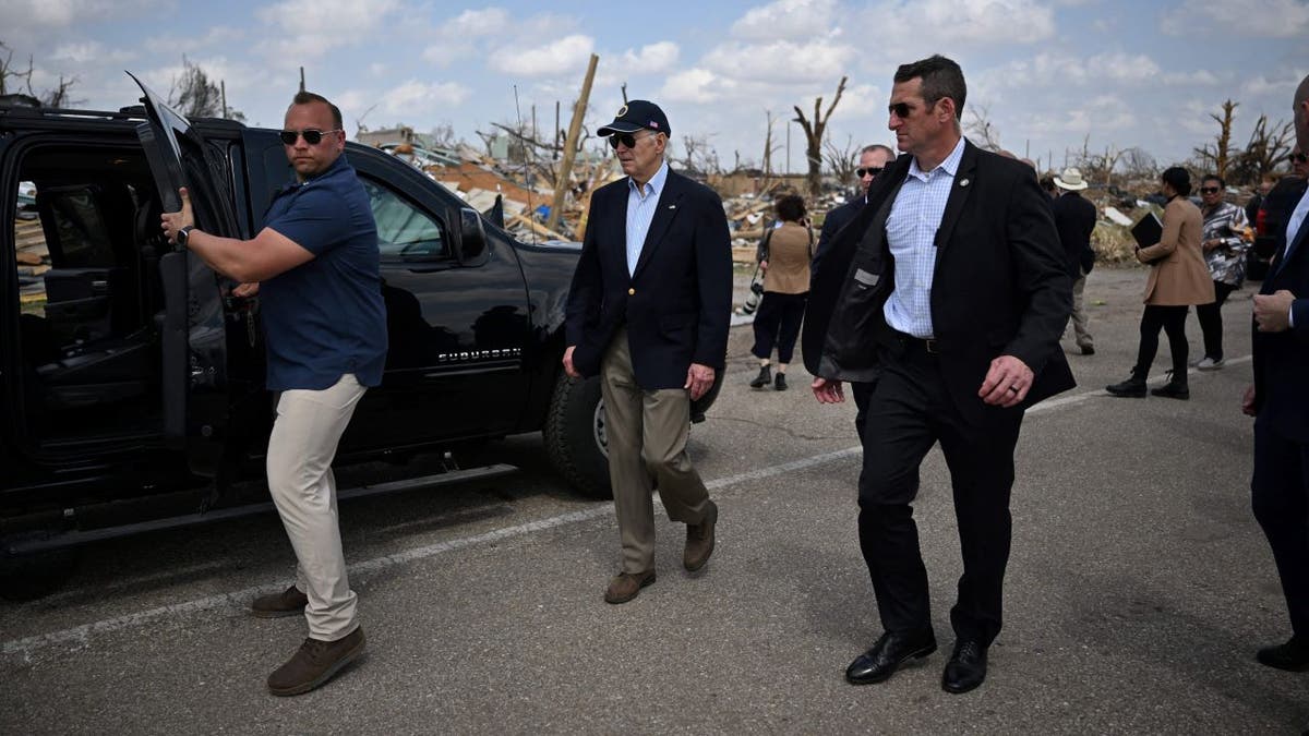 Biden walks to car