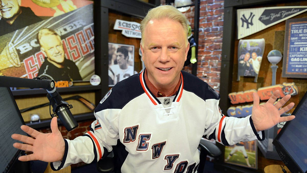 Boomer Esiason in WFAN studio