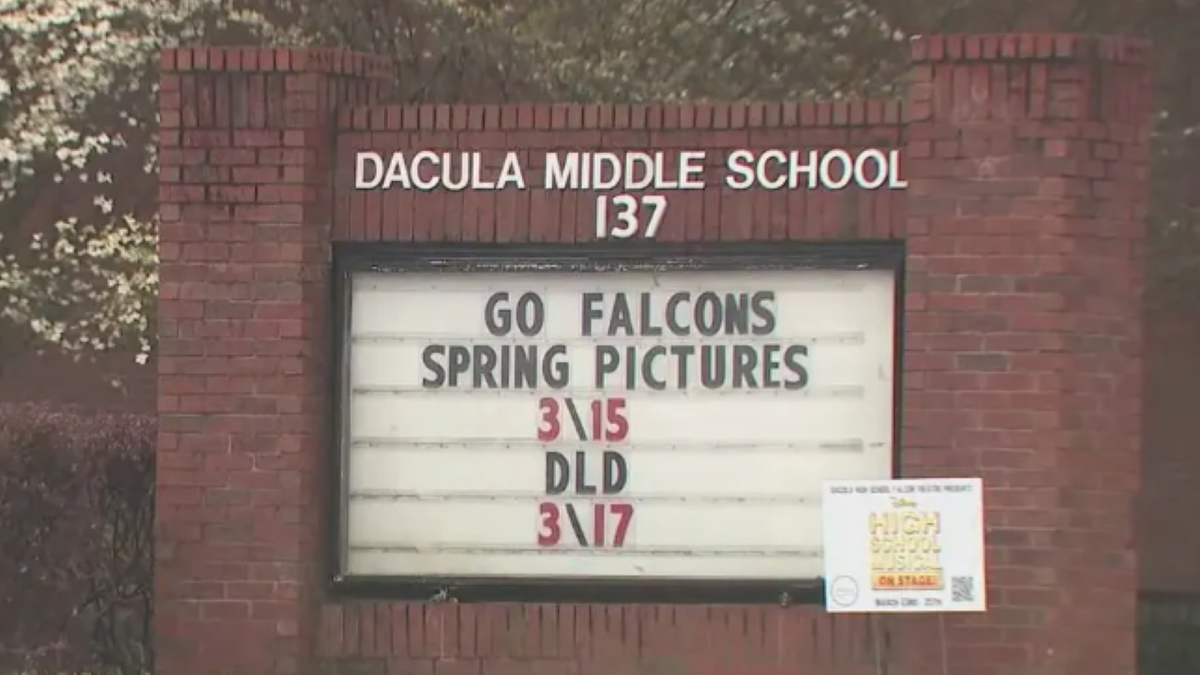 Dacula Middle School sign