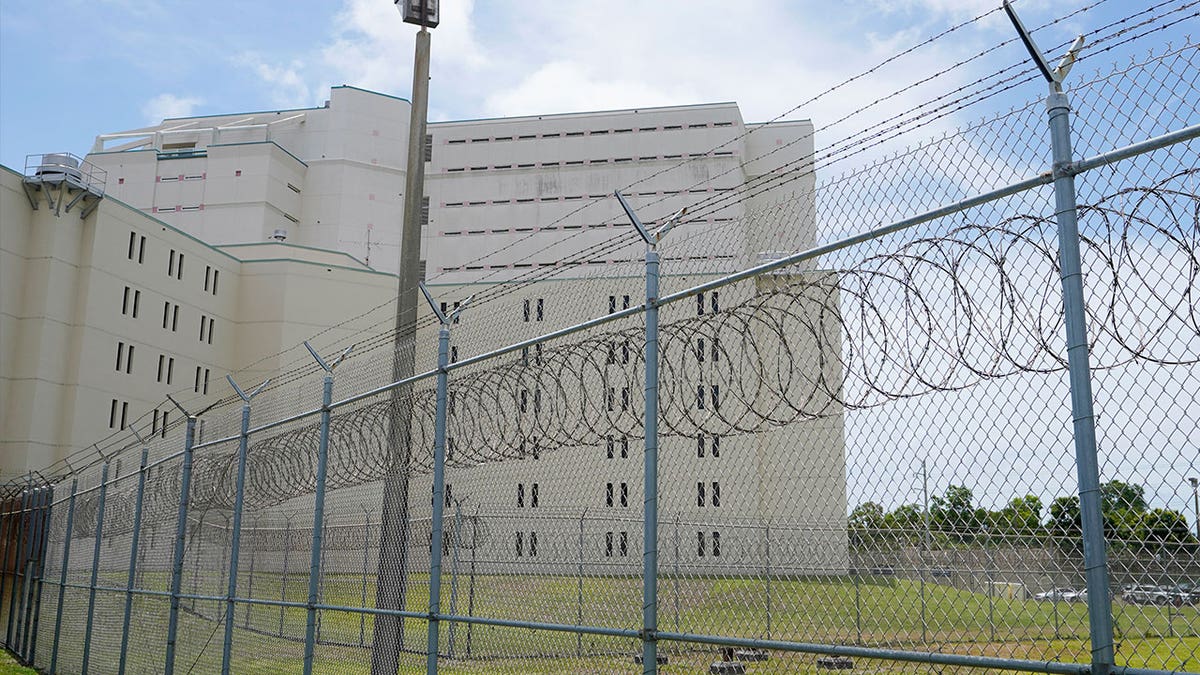 FL prison