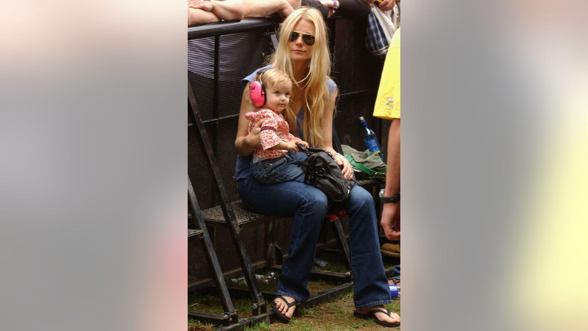 Gwyneth Paltrow with baby daughter Apple