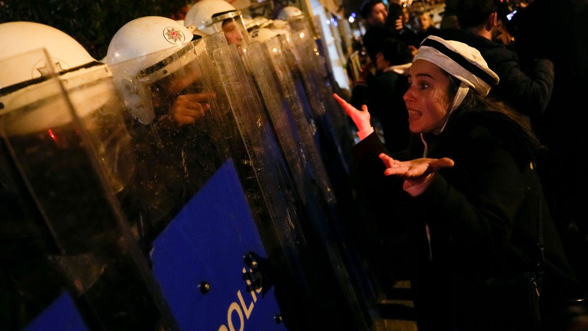 Istanbul protestors