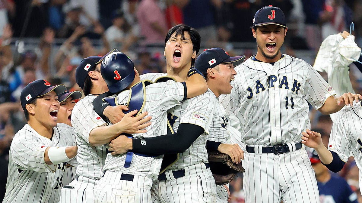 Ohtani celebrates with Japan
