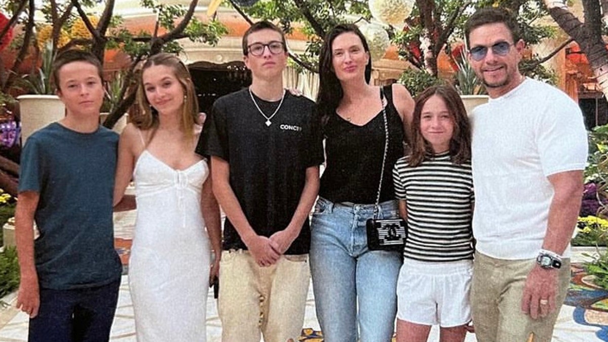 Mark Wahlberg com sua família