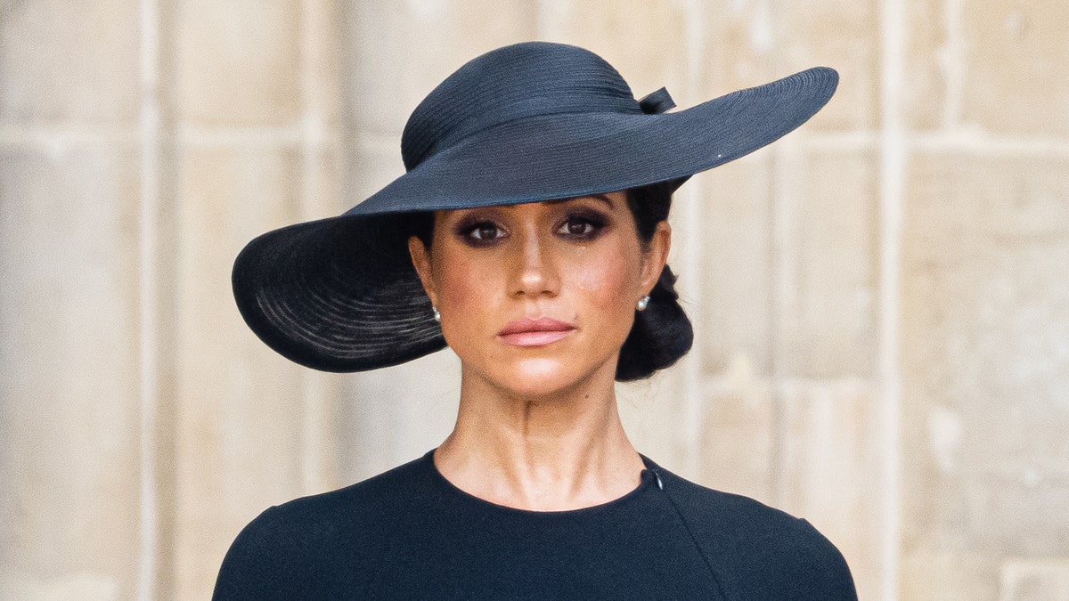 Buckingham Palace Accused Of Shading Meghan Markle With Ad For Their ...