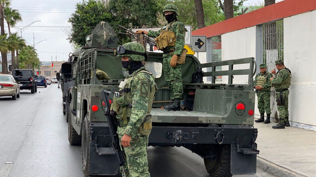 Mexican army soldiers preparing to search for 4 kidnapped Americans