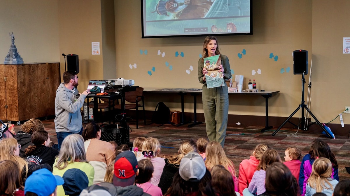 Missy Robertson reads her children's book