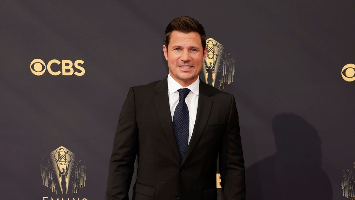 Nick Lachey smiling