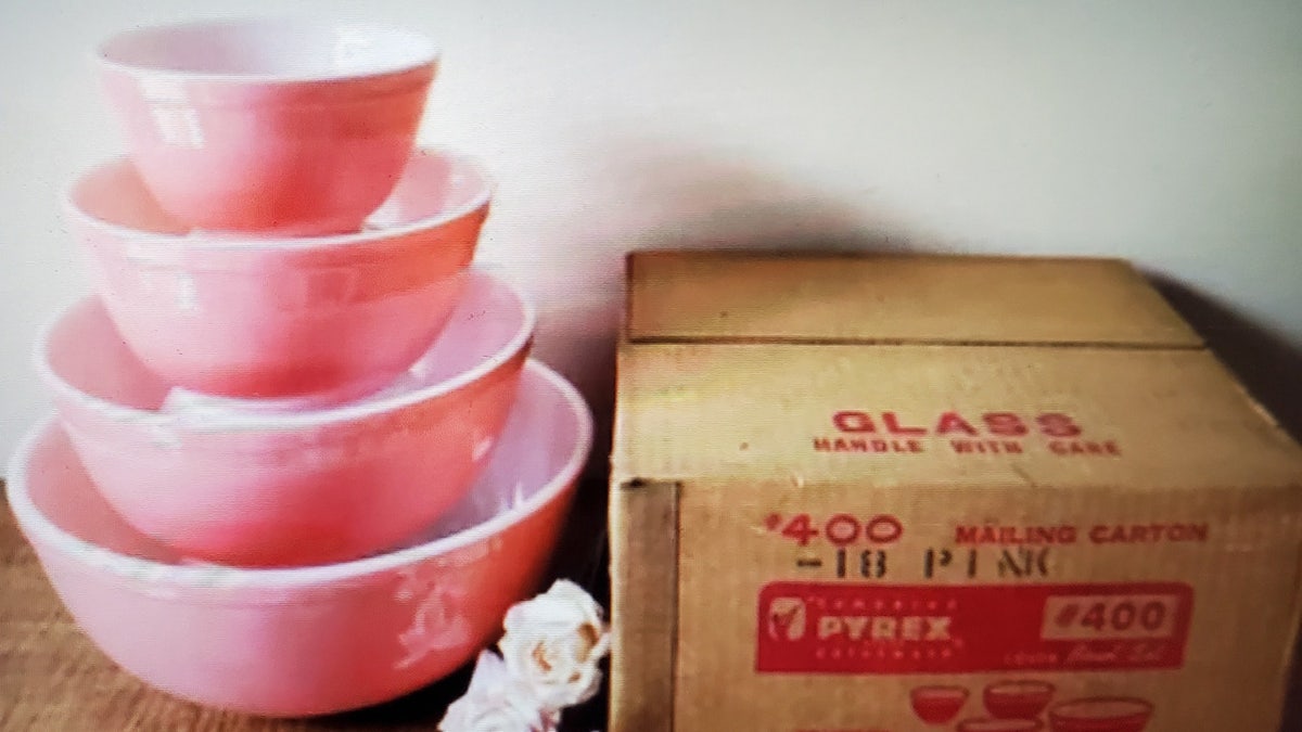 pink pyrex bowls with box