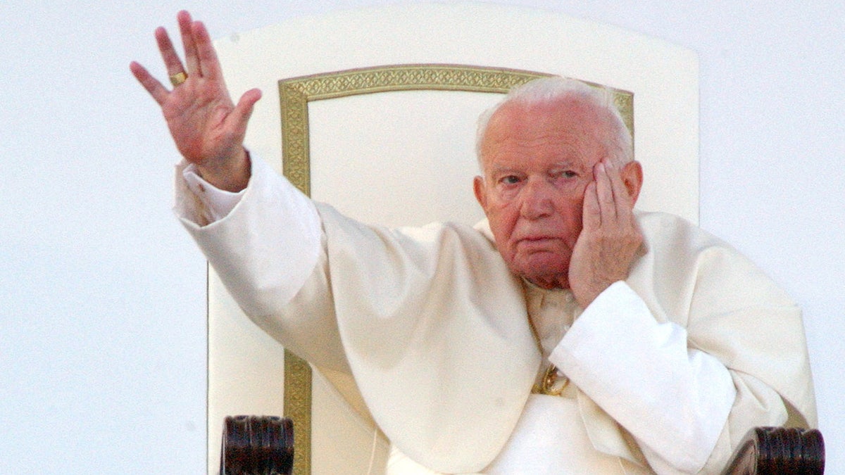 Pope John Paul II habit throne