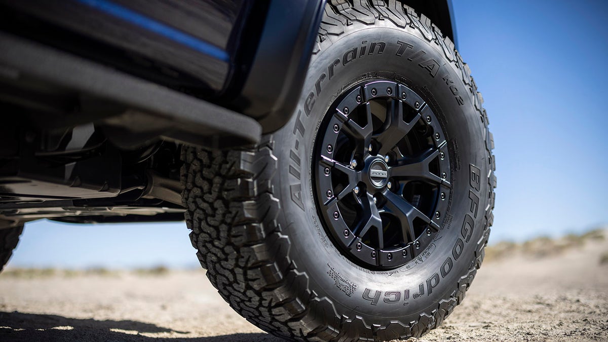 raptor tire