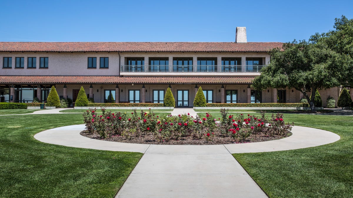 Reagan library exteriors