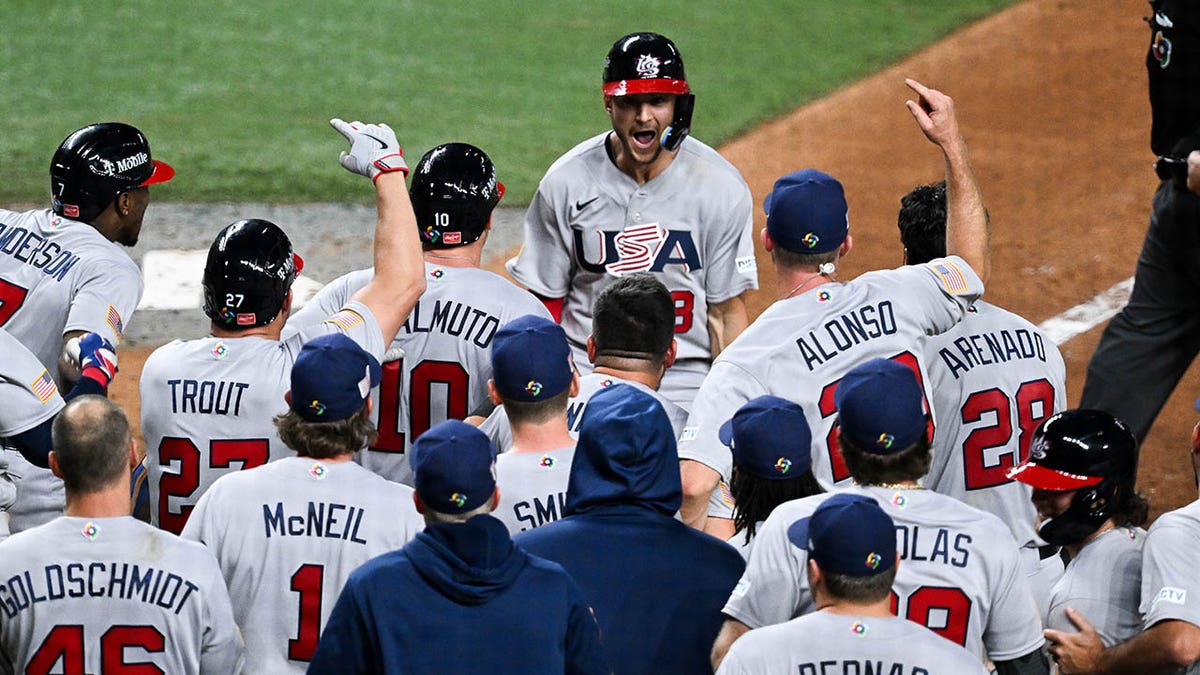 Trea Turner mobbed my teammates