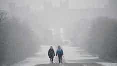 Schools closed, flights disrupted after United Kingdom gets blanketed in snow