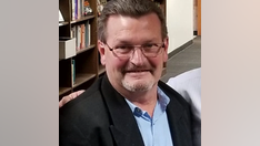 Woman's hilariously honest obituary for her dad goes viral: 'Equal parts dare devil and lush'