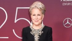 Bette Midler confesses to plastic surgery: Time smooths 'everything out'