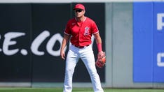 Angels' Hunter Renfroe's opening day no-look grab may already be catch of the year