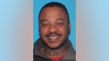 Man jailed for stabbing pregnant girlfriend injures guard in violent escape, remains at large: sheriff