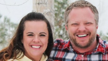 Colorado dentist accused of fatally poisoning wife to be with lover faces his kids in court