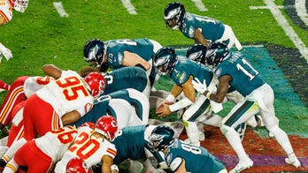 NFL writer wants league to ban QB sneak: 'It's a dumb play'