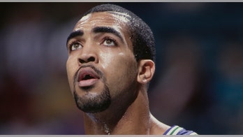 Felton Spencer, Louisville great and NBA veteran, dead at 55