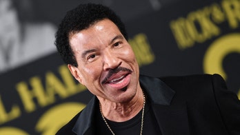 Lionel Richie says his 'All Night Long' is 'down to a fierce 15 minutes'