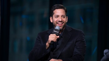 David Blaine dislocates shoulder, continues Las Vegas performance: ‘Wow that hurt’