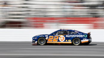 Joey Logano passes Brad Keselowski on final lap, takes checkered flag in Atlanta
